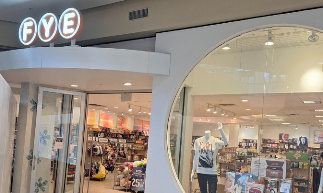 Pro: Channel Check: FYE (Manga & Merch)