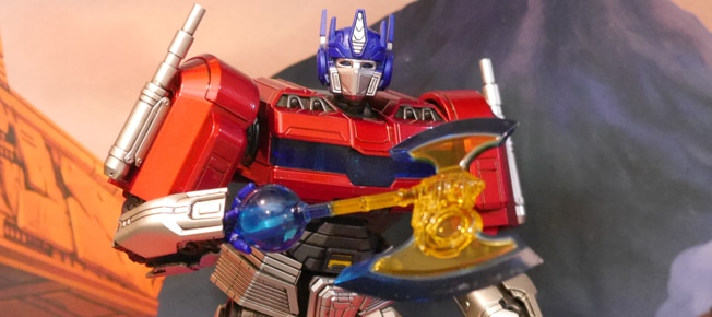 Threezero’s Transformers One Optimus Prime/Orion Pax MDLX figure is amazing and must get