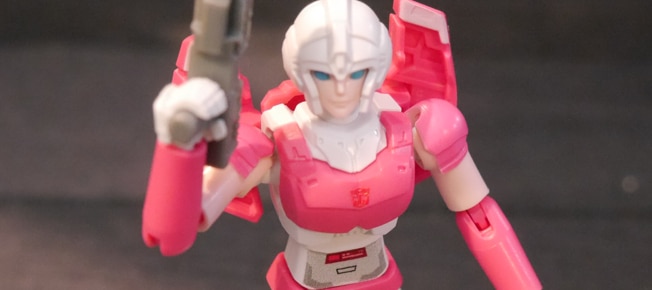 Blokees Build: Transformers Galaxy Version 09 Darkest Hour – Arcee