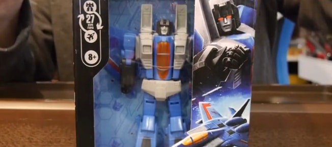 The Transformers Studio Series: Transformers: The Movie Thundercracker is nice except for underneath