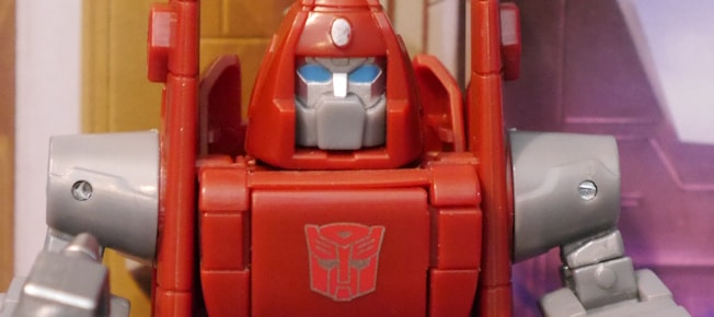 Transformers: Age of The Primes – Powerglide is a great update to the classic character